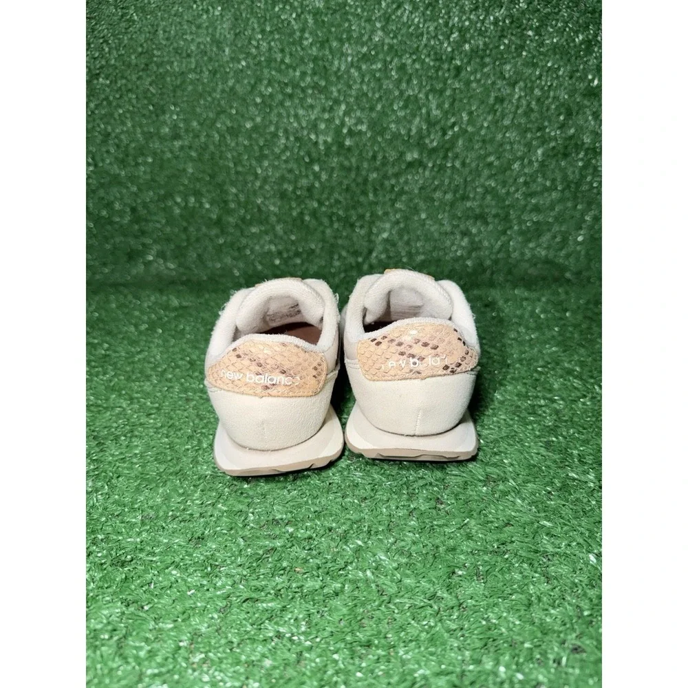 New Balance 237 Toddler Size 9C Beige Slip On Walking Shoes Comfort Sneakers